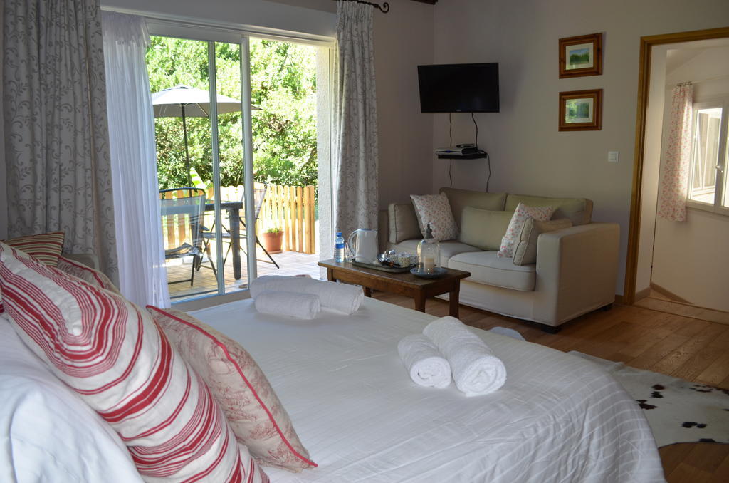 The Coach House Bed & Breakfast Conques-sur-Orbiel Phòng bức ảnh